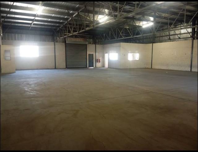 420M² WAREHOUSE TO LET IN ROCKY DRIFT